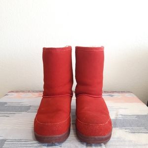 BearPaw Boots (red, size 8)